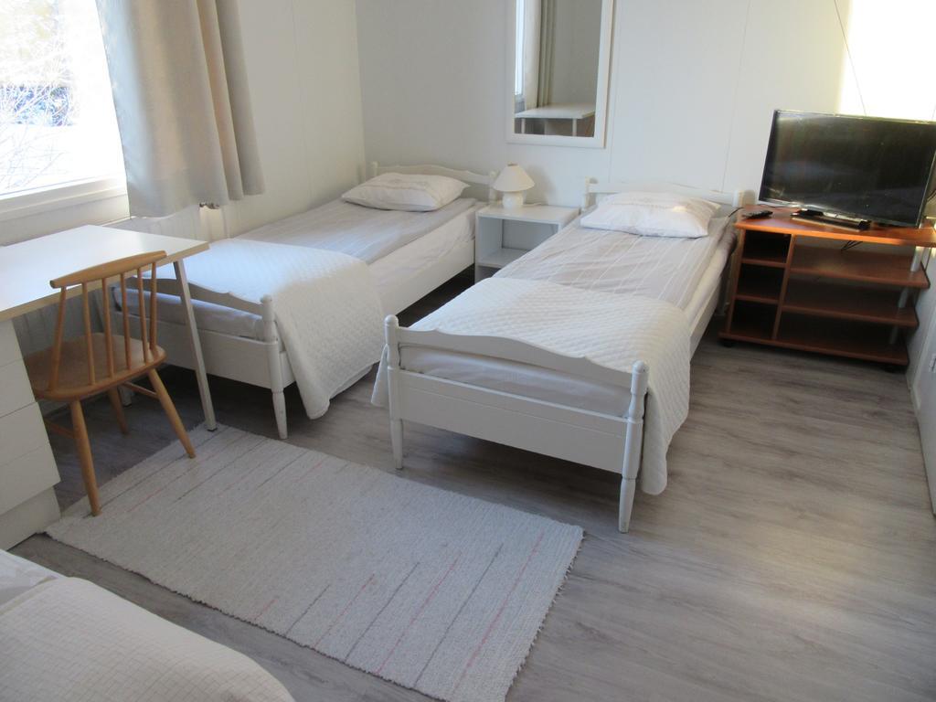 Ruska Bed & Breakfast Taivalkoski Buitenkant foto